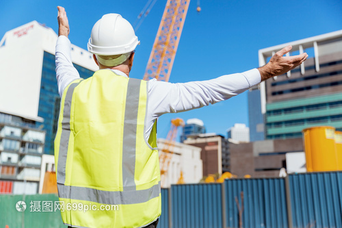 工地交響曲 安全背心下的建設者之歌